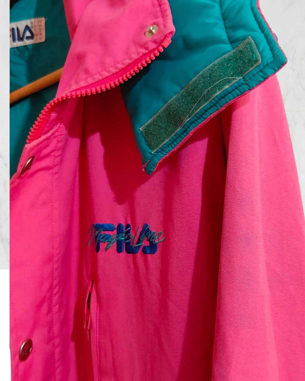 Giacca Fila Vintage Anni ’90 – Rosa e Verde, Taglia 46  EURO 13,00