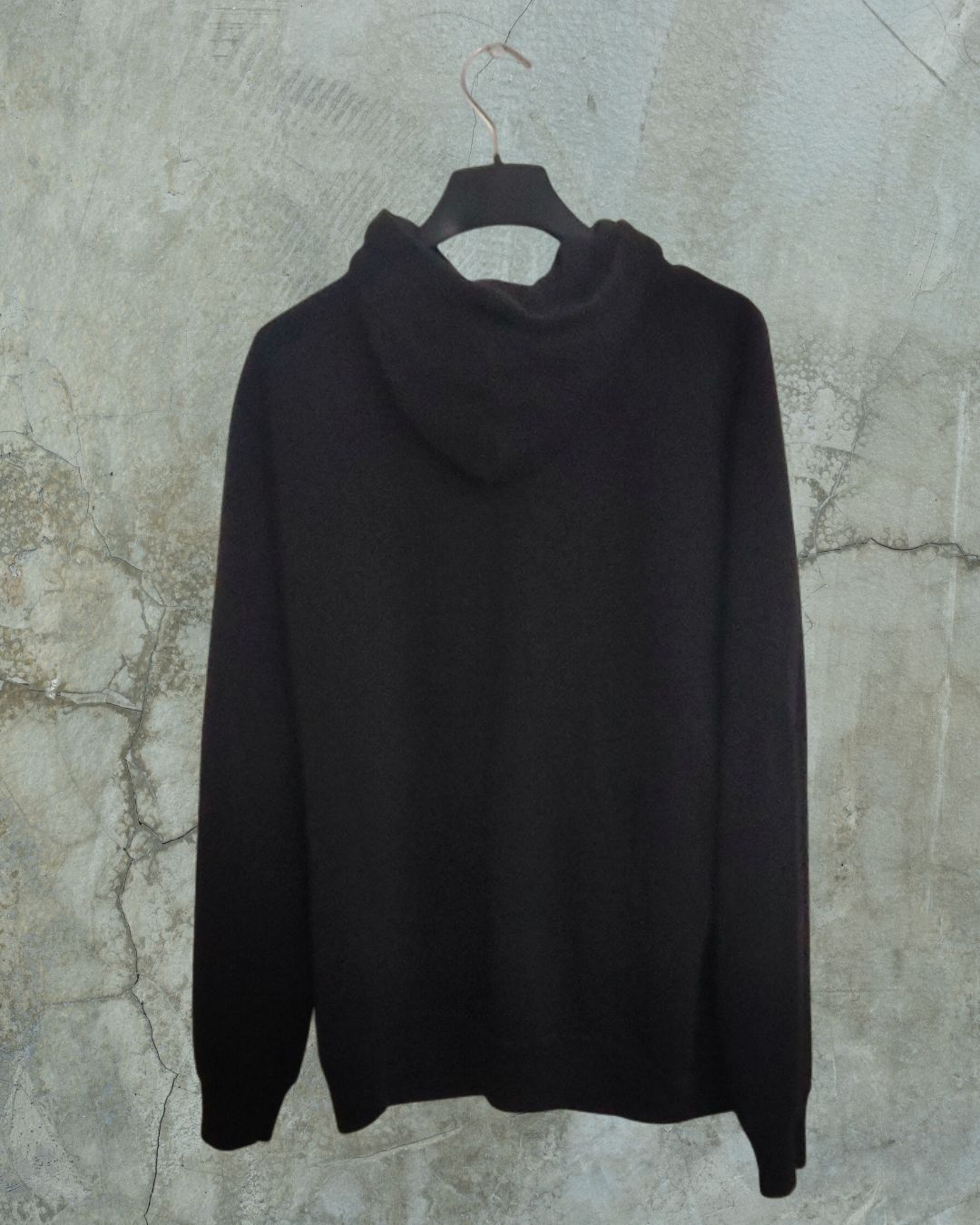 Felpa Everlast Nera con Cappuccio – Stile Sportivo e Comfort EURO 15,00