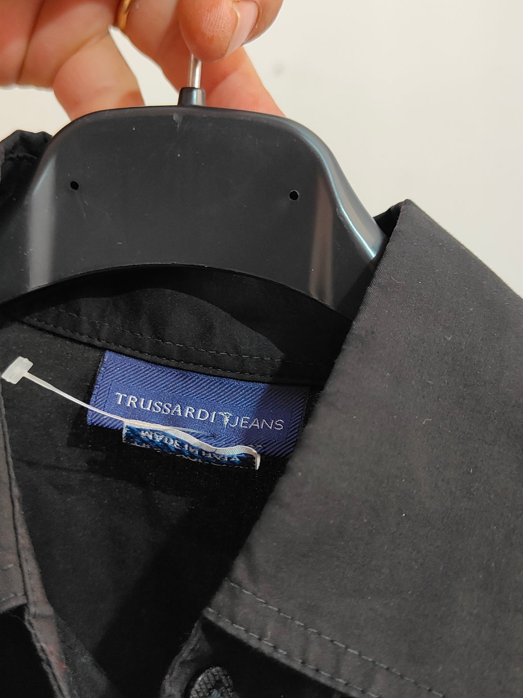 Camicia Trussardi Jeans nera slim fit – Taglia XS .  EURO 20,00