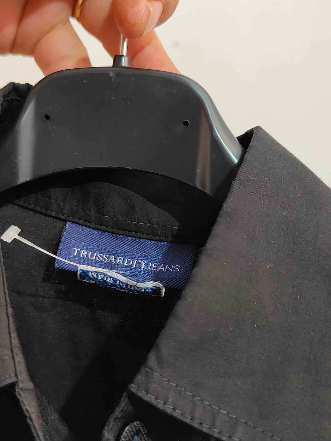 Camicia Trussardi Jeans nera slim fit – Taglia XS .  EURO 20,00