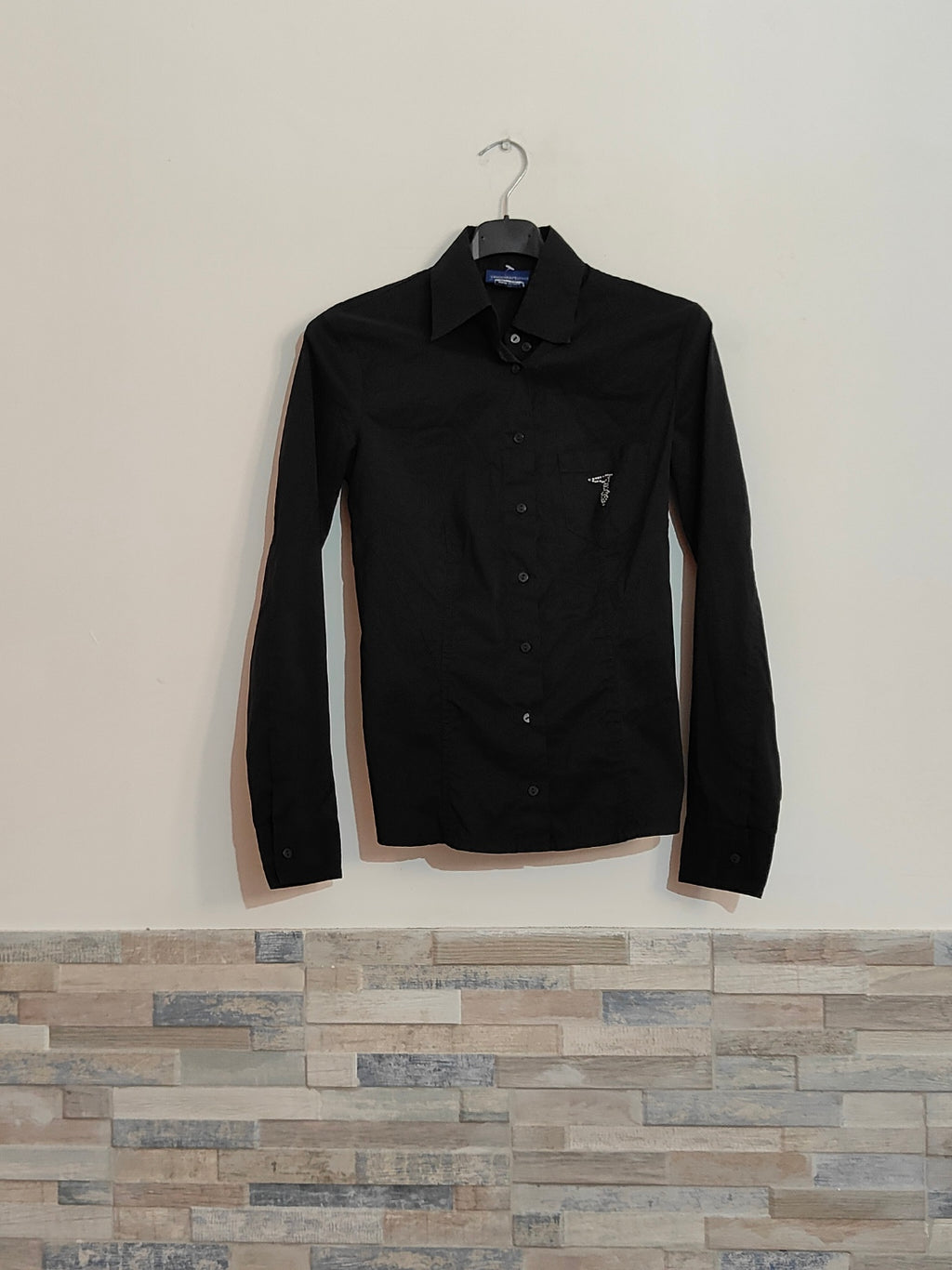 Camicia Trussardi Jeans nera slim fit – Taglia XS .  EURO 20,00